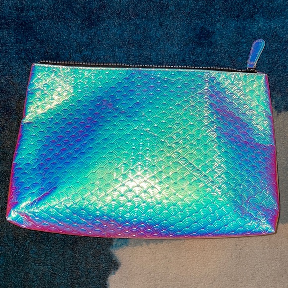 Primark Mermaid Makeup Pouch - Picture 1 of 5